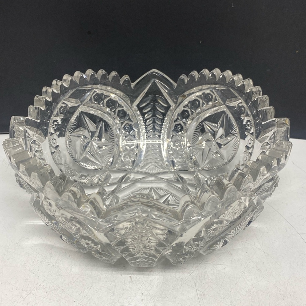 Early American Pattern Glass Brilliant Bowl Leaded Crystal Cut Sawtooth Edge